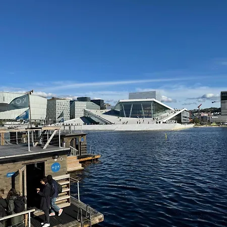 Apartment Waterfront - - Private Patio *